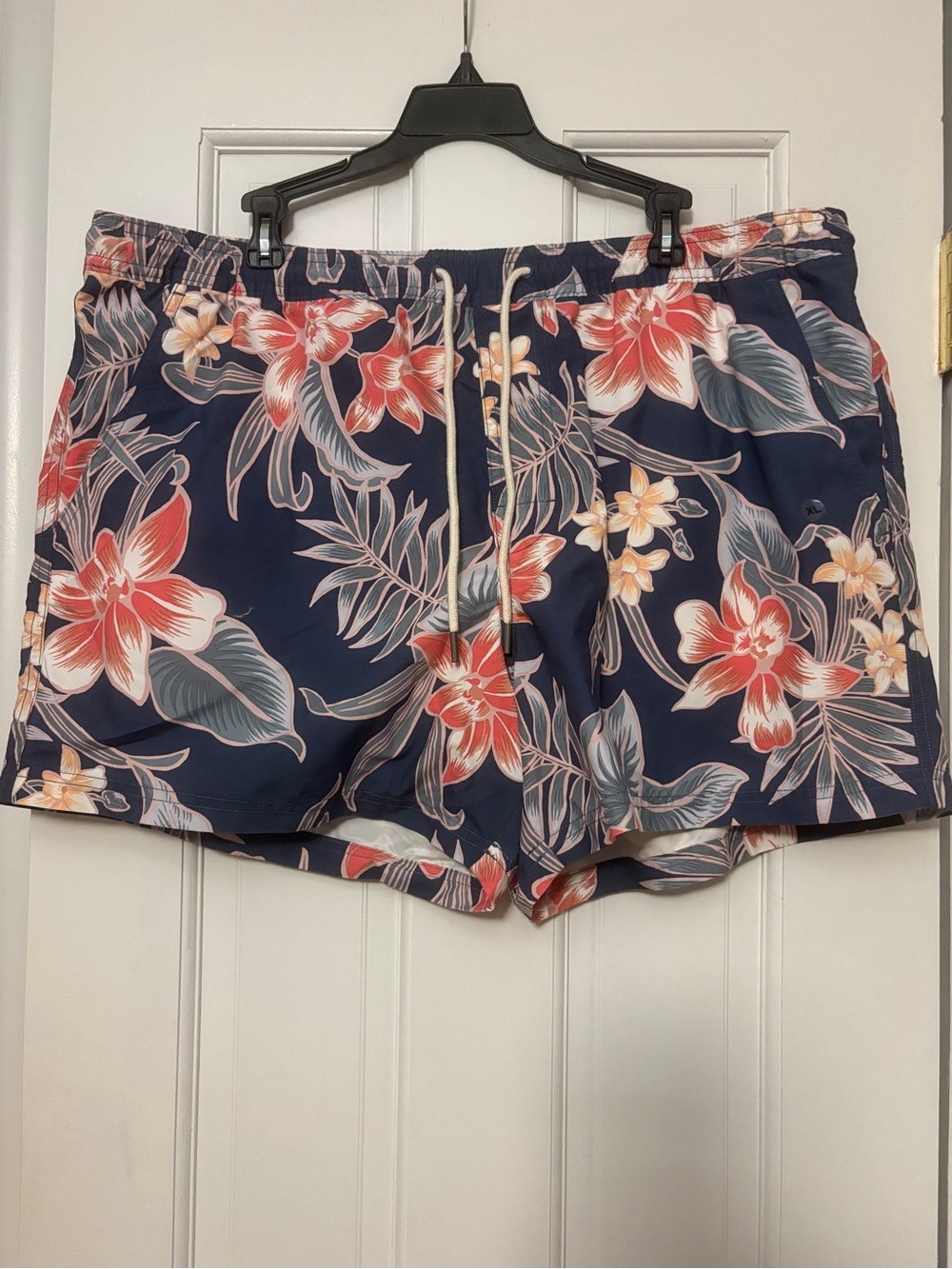 American Eagle Outfitters Navy Floral Drawstring Shorts